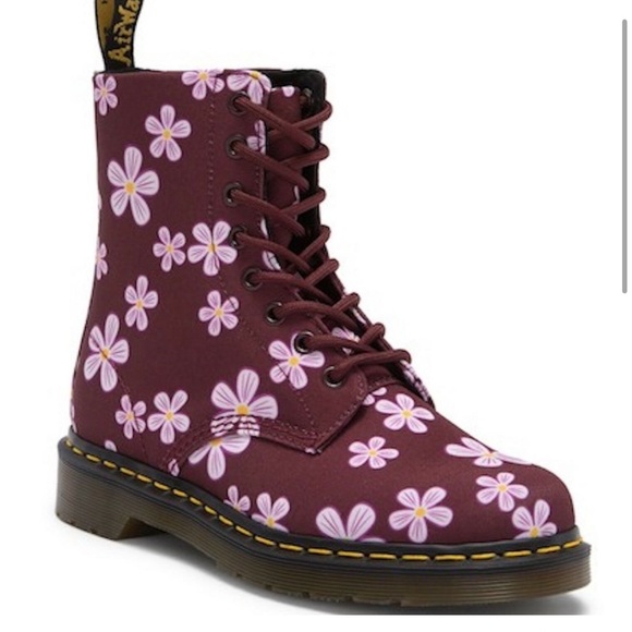 Dr Martens Page Meadow Boots Size 7 - Picture 2 of 7